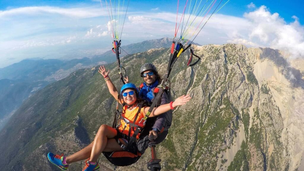 Paragliding in Himachal Pradesh