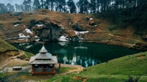 Read more about the article Jalori Pass in October 2026: Road Access, Weather & Serolsar Lake Trek