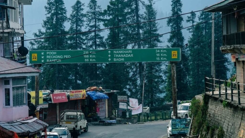 How to Reach Narkanda in May