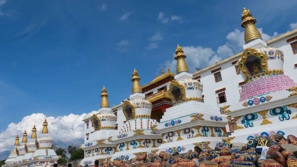 What Is the Weather Like in Bir Billing in May