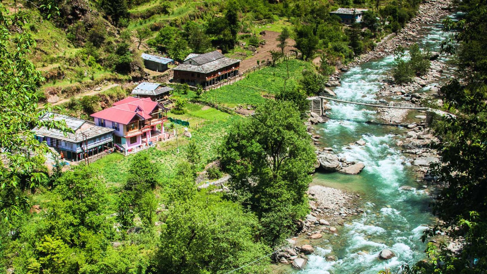 You are currently viewing Tirthan Valley in June (2026): Weather, Crowd, Best Places, Itinerary and Travel Tips