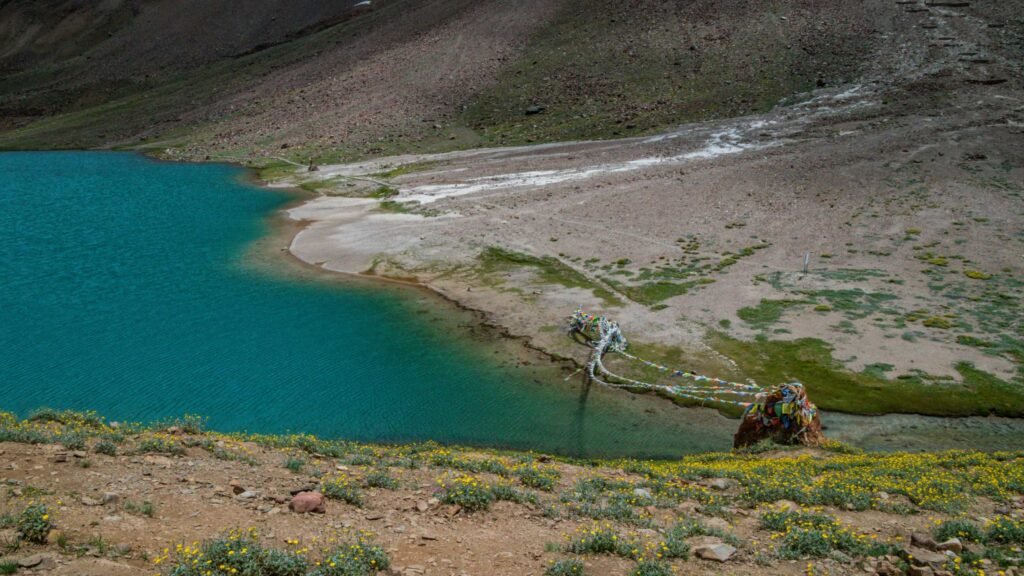 Beautiful view of Chandratal with clear blue water and peaceful landscapes