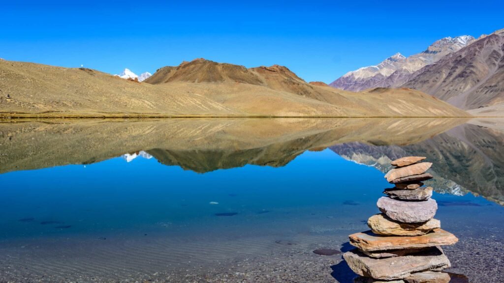 Chandratal Lake surrounded by the stunning mountains of Spiti Valley