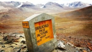Read more about the article Baralacha La Pass in June 2026: Road Status, Snow, Weather and Travel Guide