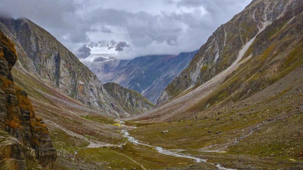 Snow-covered landscapes during the Hampta Pass Trek