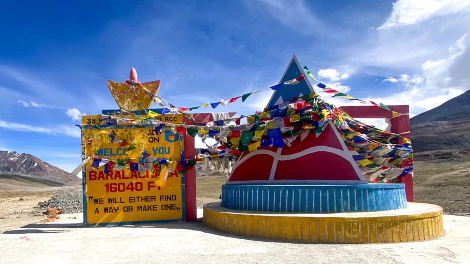 Stunning high-altitude scenery at Baralacha La Pass, a popular stop on the Ladakh road trip.