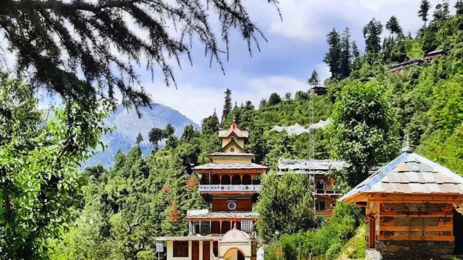 You are currently viewing Jibhi in September 2026: Weather, Road Status, Places to Visit and Itinerary