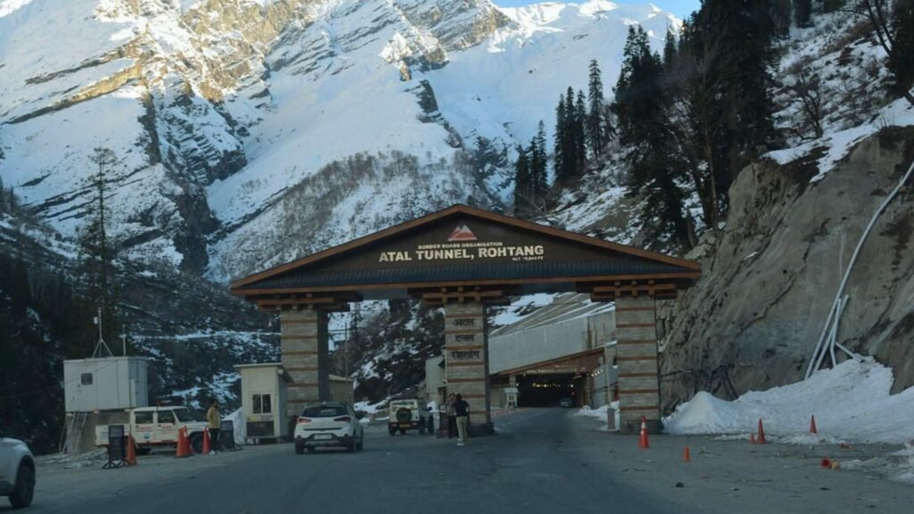 Atal Tunnel and Sissu in November