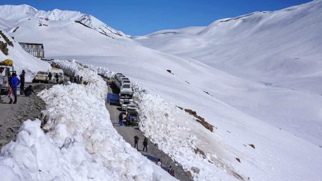 Rohtang Pass in December: Is It Open?