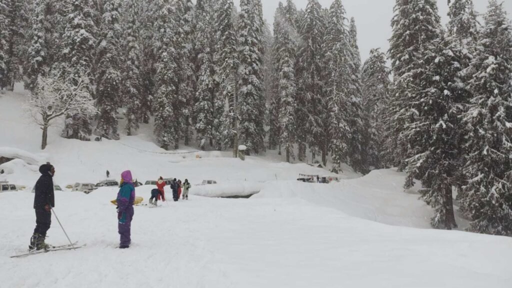 Can You Ski in Narkanda in November?