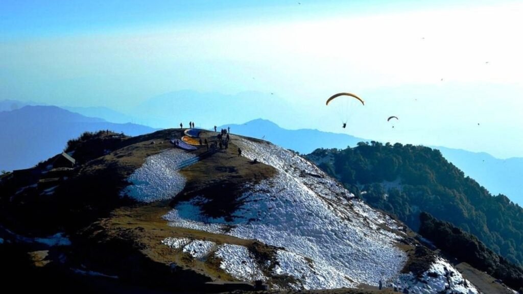 Can You Do Paragliding in Bir Billing in December?