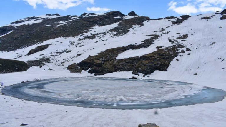 Frozen Brighu Lake in Manali
